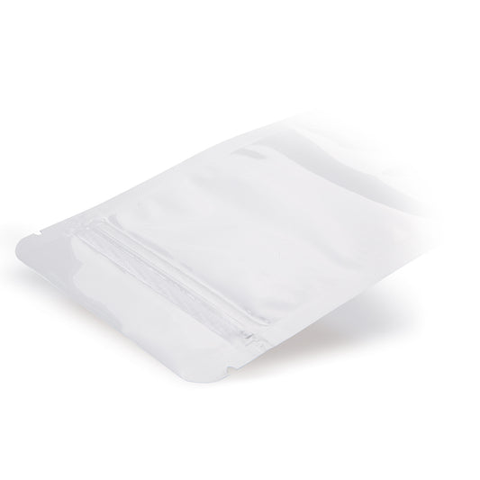 Doypack bianco — Vista dettaglio in una tipica applicazione di confezionamento con esempio di contenuto
